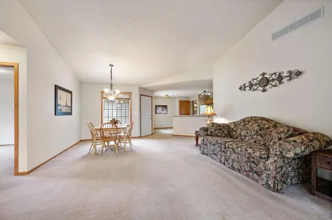 8521 Telford Lane Brooklyn Park MN 55443