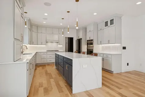 18305 Dove Court Eden Prairie MN 55347
