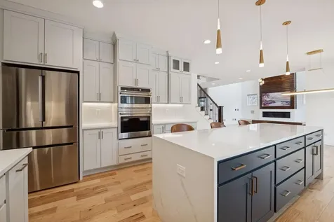 18305 Dove Court Eden Prairie MN 55347
