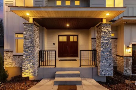 18305 Dove Court Eden Prairie MN 55347