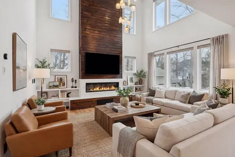 18305 Dove Court Eden Prairie MN 55347