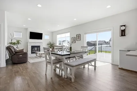 8850 Meadowlark Parkway Horace ND 58047