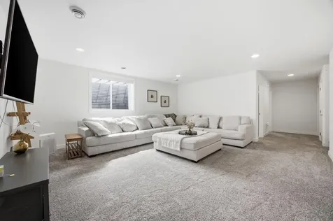 8850 Meadowlark Parkway Horace ND 58047