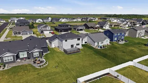 8850 Meadowlark Parkway Horace ND 58047