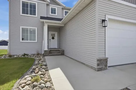 8850 Meadowlark Parkway Horace ND 58047