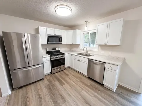 546 Hazel Street N Saint Paul MN 55119