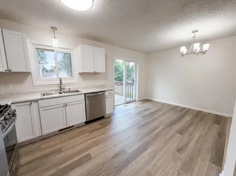 546 Hazel Street N Saint Paul MN 55119
