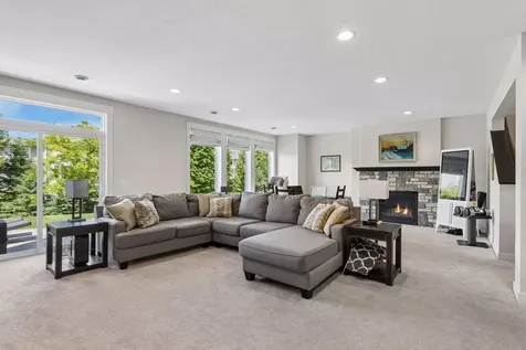 4867 Sonoma Court Woodbury MN 55129