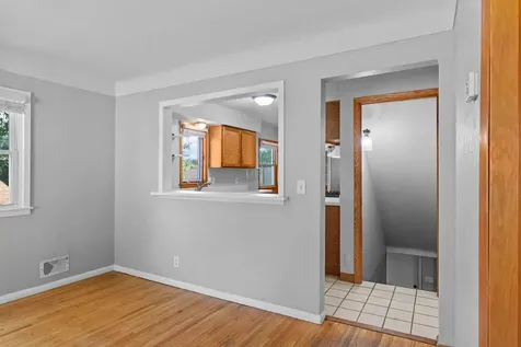 513 9th Avenue S South Saint Paul MN 55075