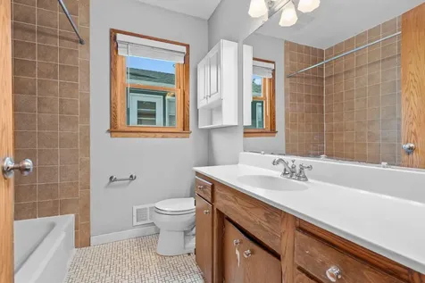 513 9th Avenue S South Saint Paul MN 55075