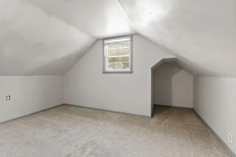 513 9th Avenue S South Saint Paul MN 55075