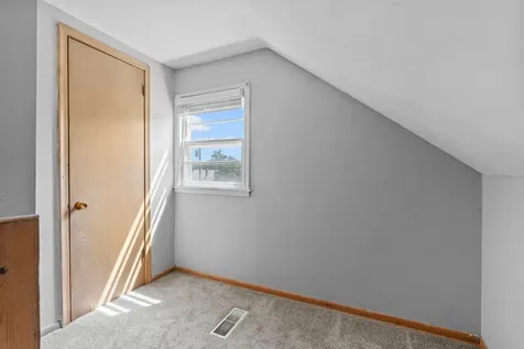 513 9th Avenue S South Saint Paul MN 55075