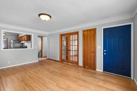 513 9th Avenue S South Saint Paul MN 55075