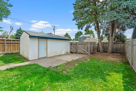 513 9th Avenue S South Saint Paul MN 55075
