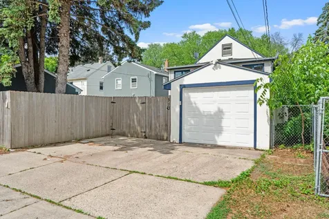 513 9th Avenue S South Saint Paul MN 55075