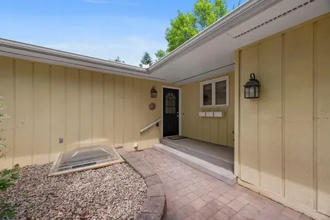 1332 2nd Avenue SE Cambridge MN 55008