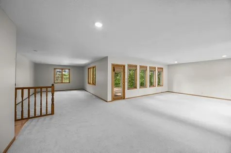 1332 2nd Avenue SE Cambridge MN 55008