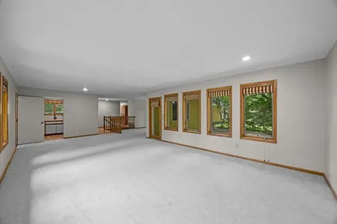 1332 2nd Avenue SE Cambridge MN 55008