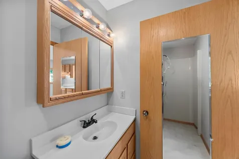1332 2nd Avenue SE Cambridge MN 55008