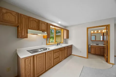 1332 2nd Avenue SE Cambridge MN 55008