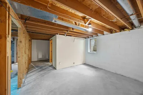 1332 2nd Avenue SE Cambridge MN 55008