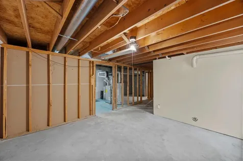 1332 2nd Avenue SE Cambridge MN 55008