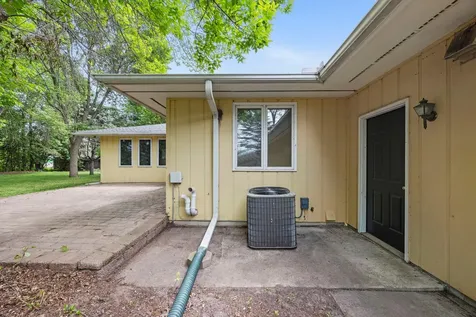 1332 2nd Avenue SE Cambridge MN 55008