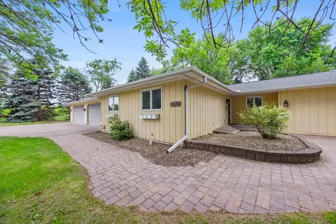 1332 2nd Avenue SE Cambridge MN 55008