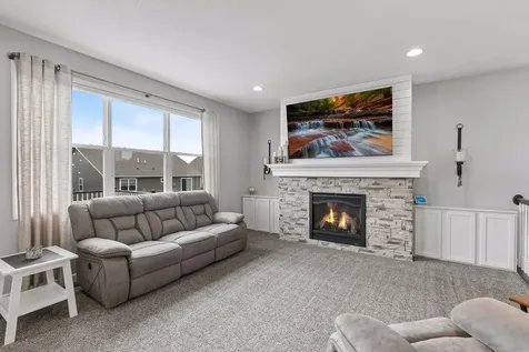 20890 Goodhue Way Lakeville MN 55044