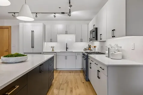 215 10th Avenue S Minneapolis MN 55415