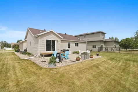 610 3rd Street E Horace ND 58047