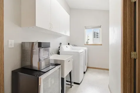 610 3rd Street E Horace ND 58047