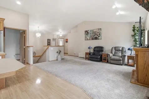 610 3rd Street E Horace ND 58047