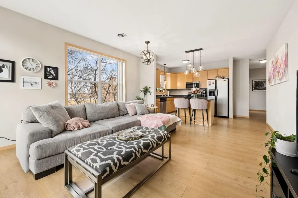 301 Oak Grove Street Minneapolis MN 55403