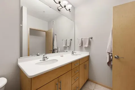 301 Oak Grove Street Minneapolis MN 55403