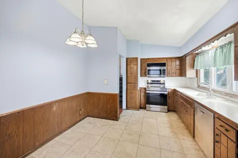 48 Winthrop Street N Saint Paul MN 55119