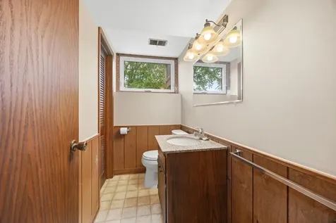 48 Winthrop Street N Saint Paul MN 55119