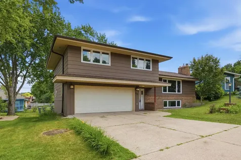 48 Winthrop Street N Saint Paul MN 55119