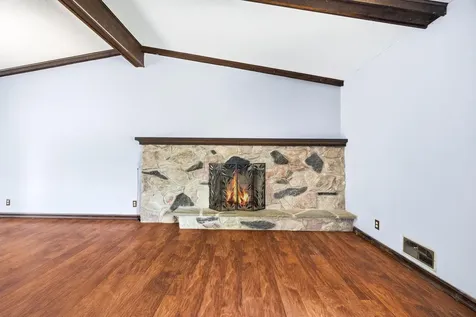 48 Winthrop Street N Saint Paul MN 55119