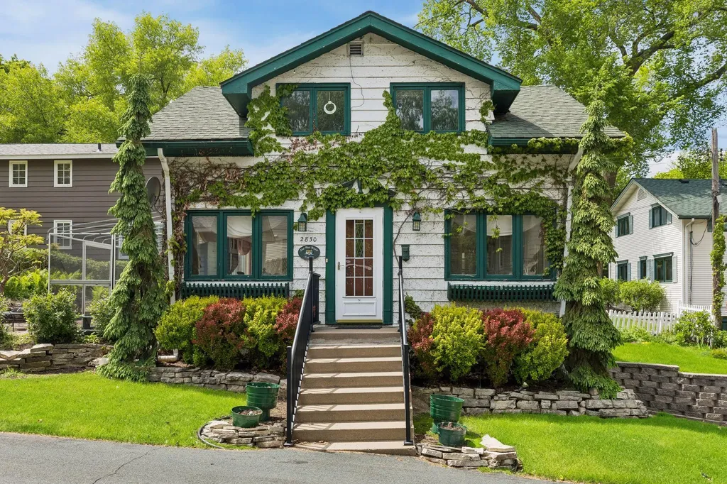 2830 Center Road Wayzata MN 55391