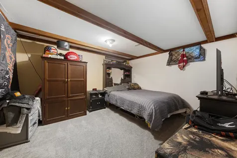 1516 Wellington Crescent Faribault MN 55021