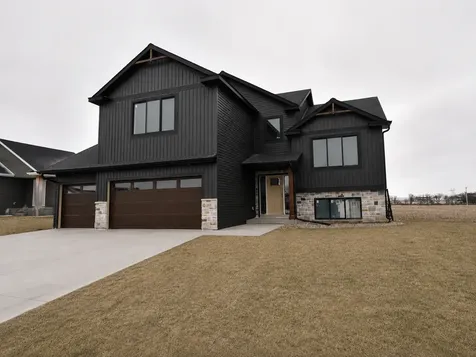 348 Highlands Avenue Zumbrota MN 55992