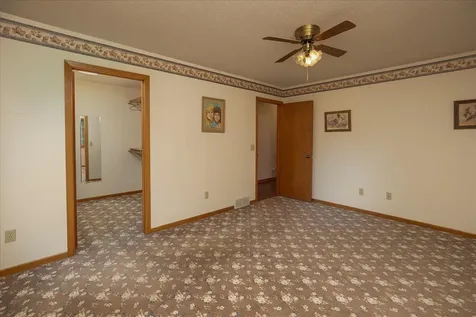 607 Don Drive Saint Charles MN 55972