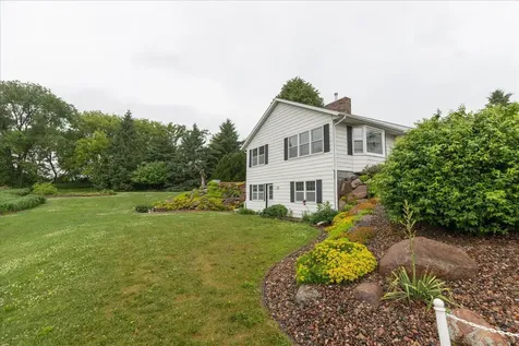 607 Don Drive Saint Charles MN 55972