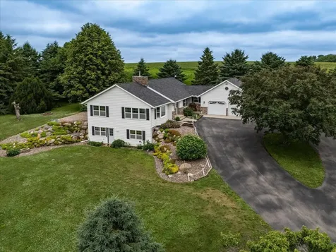 607 Don Drive Saint Charles MN 55972