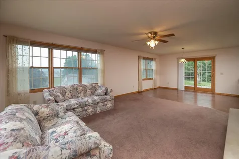 607 Don Drive Saint Charles MN 55972