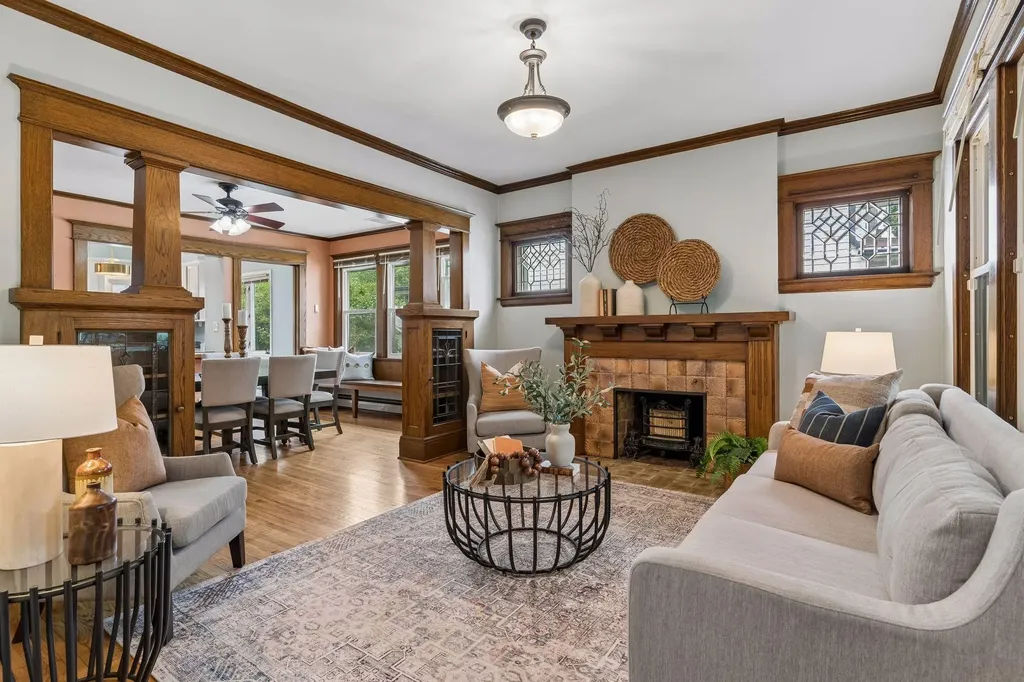 1275 Minnehaha Avenue W Saint Paul MN 55104