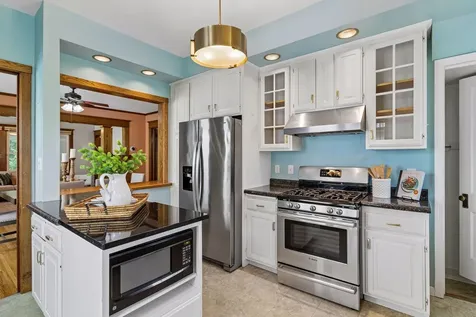 1275 Minnehaha Avenue W Saint Paul MN 55104