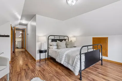1275 Minnehaha Avenue W Saint Paul MN 55104