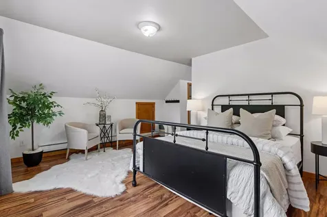 1275 Minnehaha Avenue W Saint Paul MN 55104